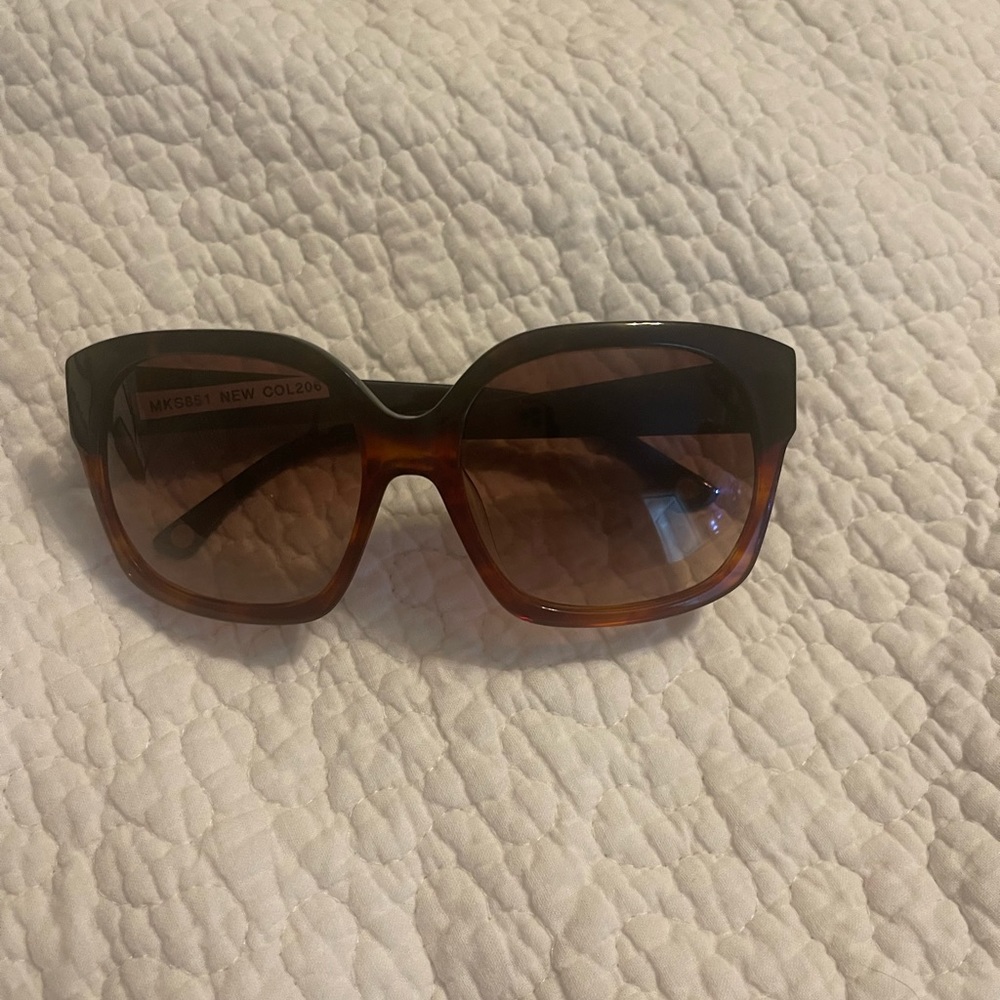Diane Von Furstenberg sunglasses